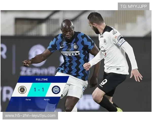 卢卡库强势头球破门，红蓝对决燃爆全场