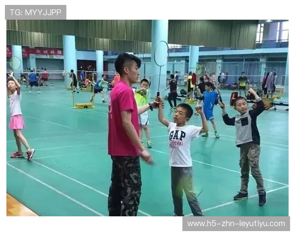 网球俱乐部推动基层场馆青训活动的品牌化运营策略，网球俱乐部运营计划书